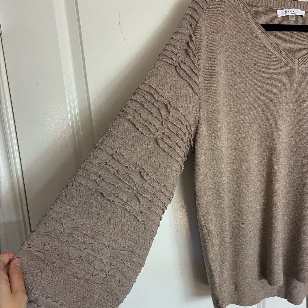 Cottagecore Tan Sweater with Textured Relaxed Sleeves V-Neck Soft Material XL - Picture 5 of 9